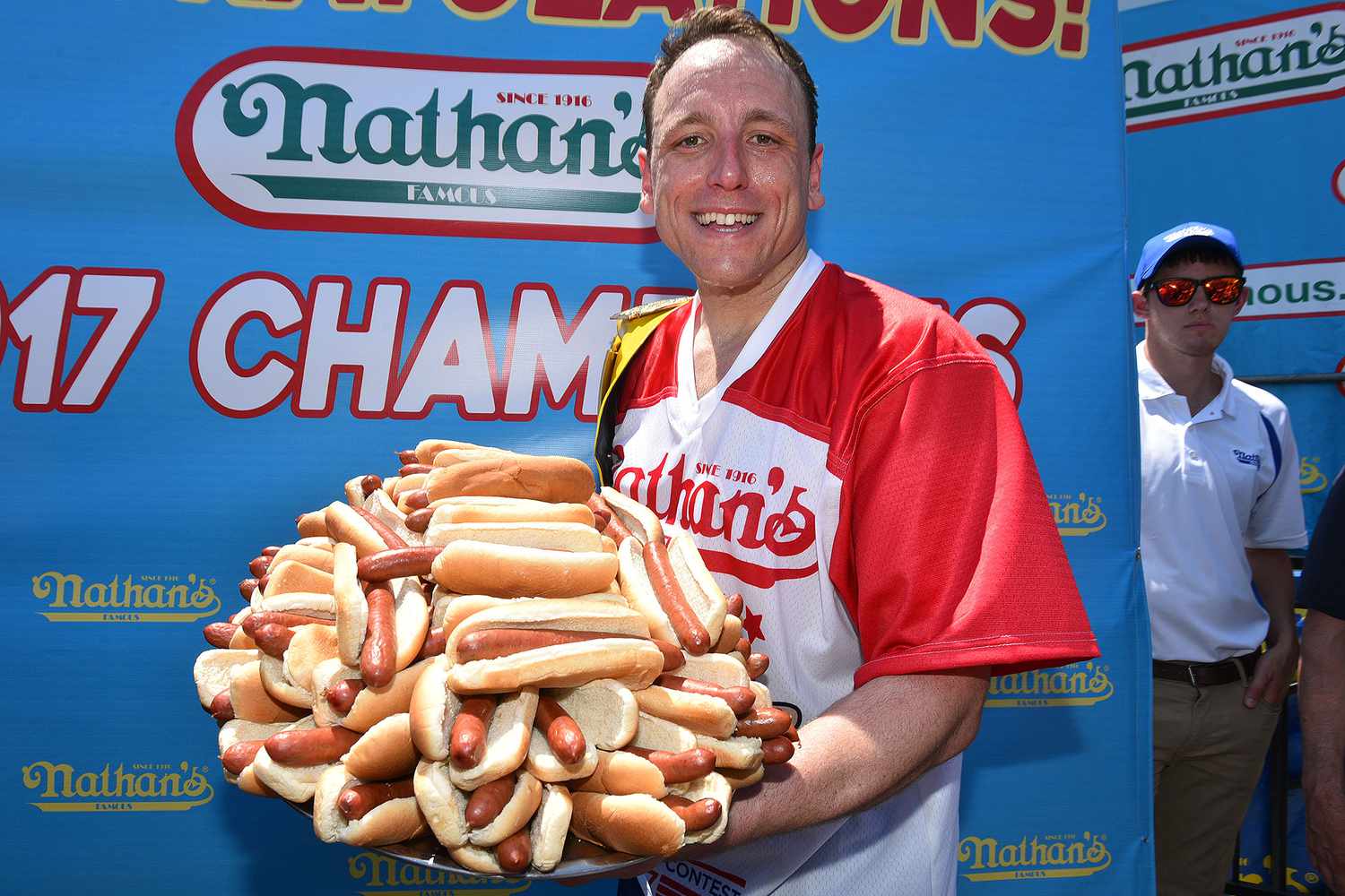 Joey Chestnut’s Weight and the Secrets Behind His Eating in 2024
